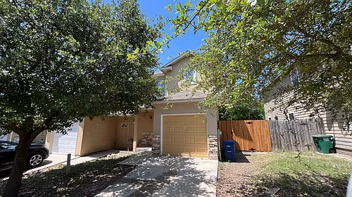 5107-5109 Flipper Dr Photo 1 5107-5109 Flipper Dr Photo 1