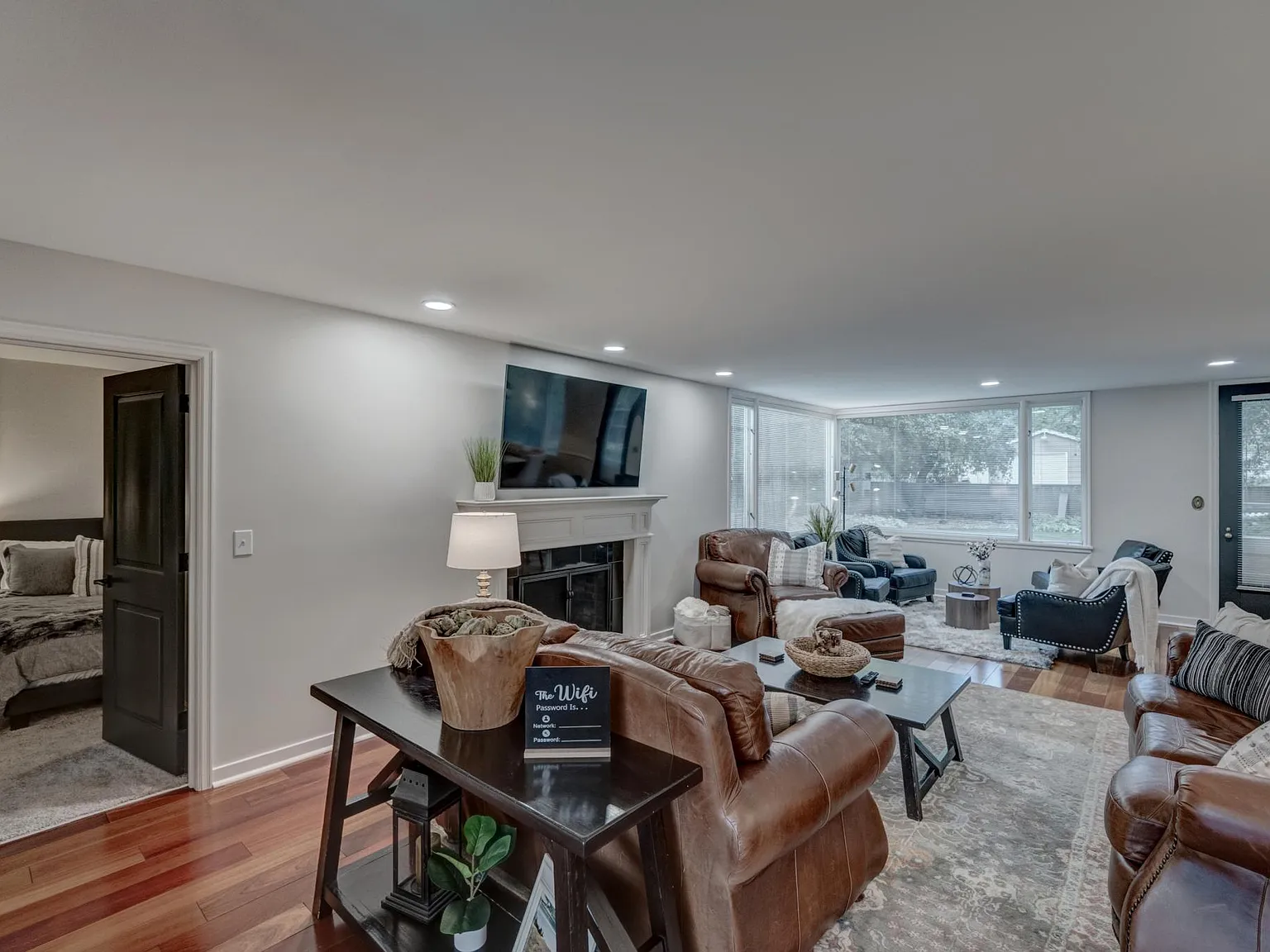 1711 W Boulevard — Photo 3