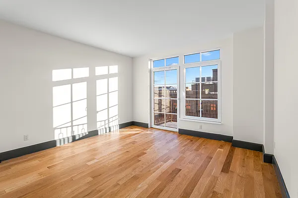 Rented by EXR | media 11