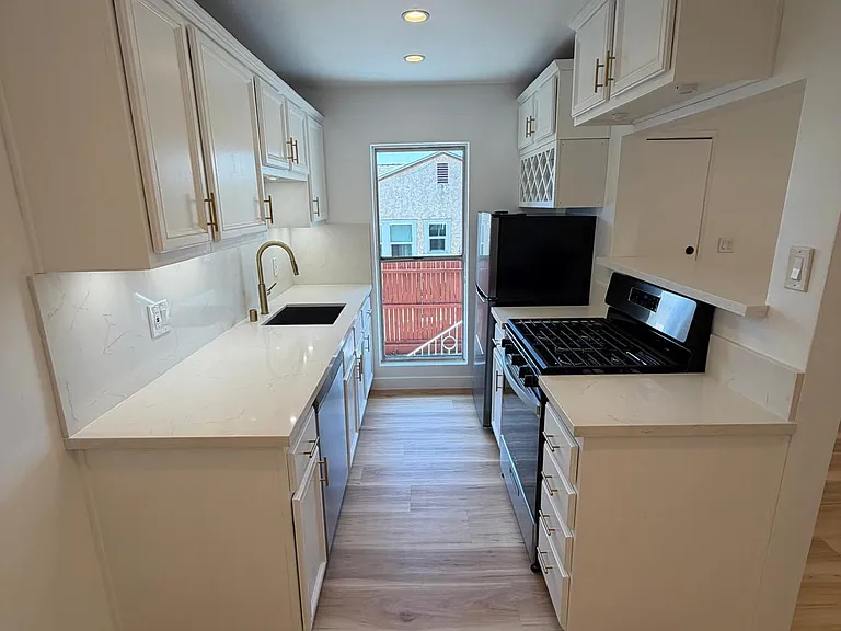 4434 Lowell Ave #1 — Photo 7