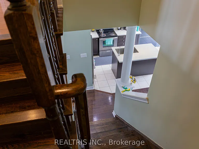 7 Mantle Ave — Photo 20