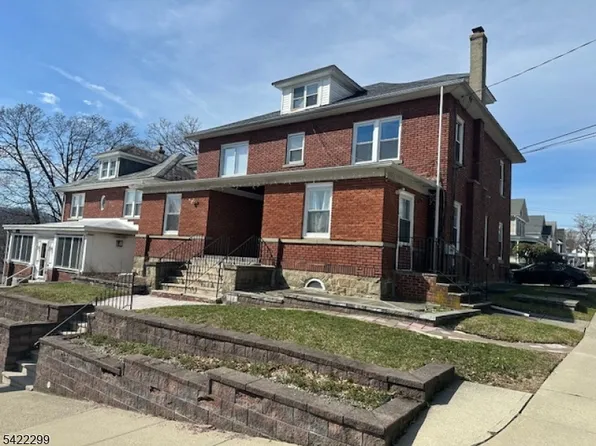 113 Pequannock St, Dover Town, NJ 07801