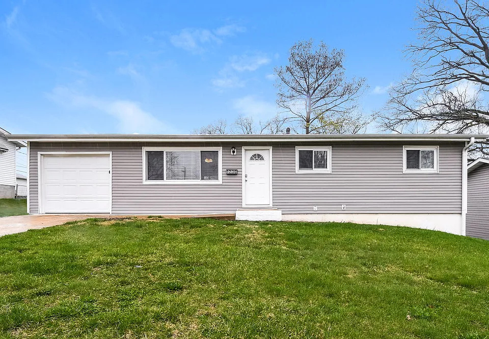 1230 Acredale Dr
