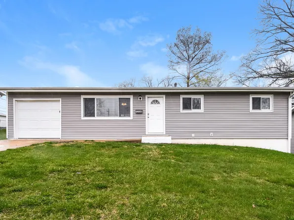 1230 Acredale Dr, Florissant, MO 63033