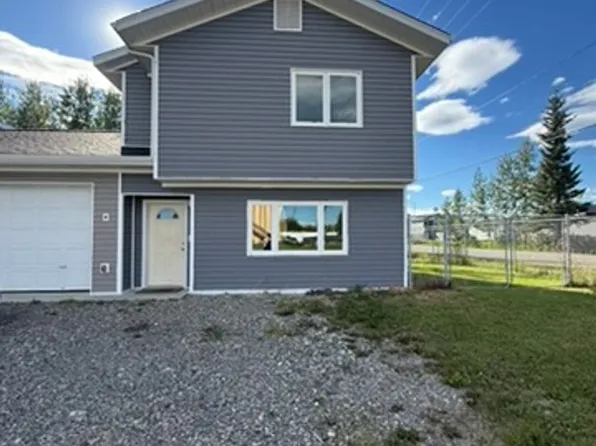 992 Minuteman Loop #B, North Pole, AK 99705