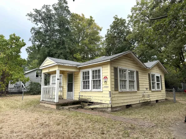 829 2nd St, Gilmer, TX 75644
