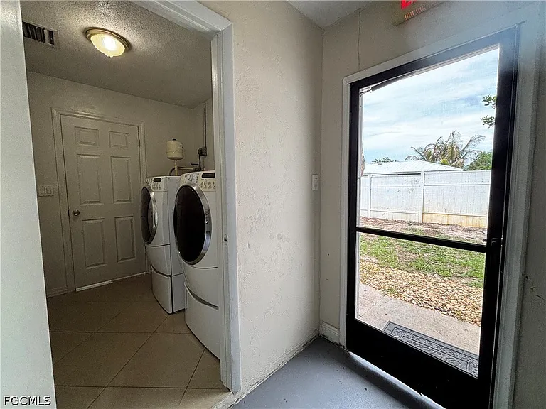 209 Punta Alta Ct — Photo 19
