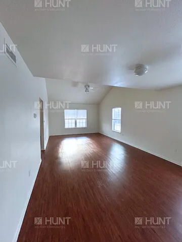 Building Photo - 6039 Hazelnut Dr
