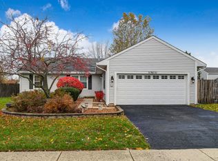 30W050 Kensington Dr, Warrenville, IL