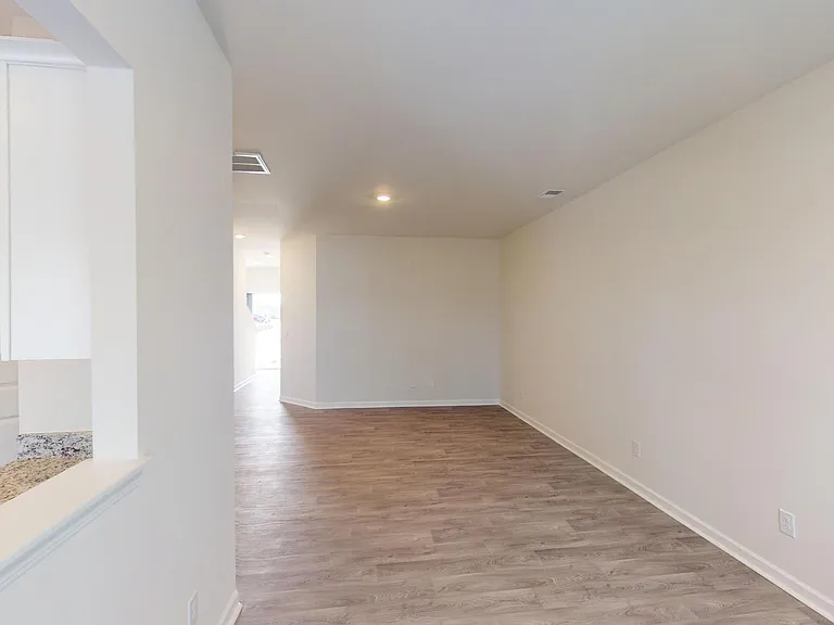 1139 Evelynnview Ln — Photo 5