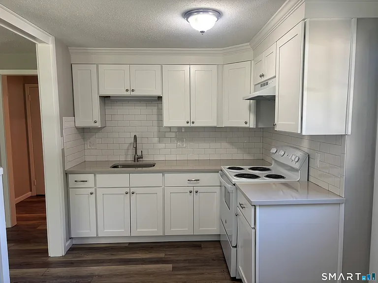 3 White Oak Rd #A — Photo 6