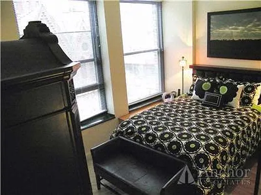 Rented by Anchor Associates | media 19