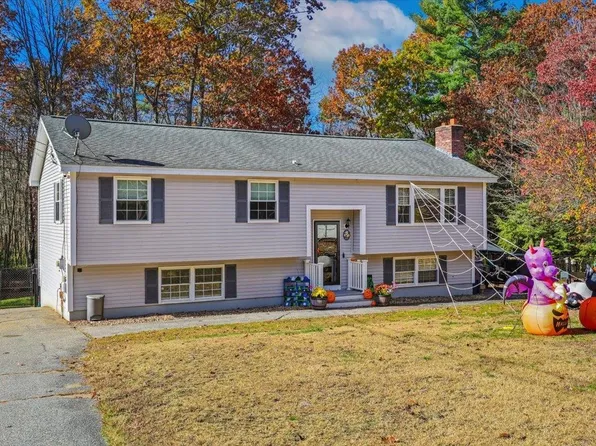 22 Cardinal Lane, Litchfield, NH 03052