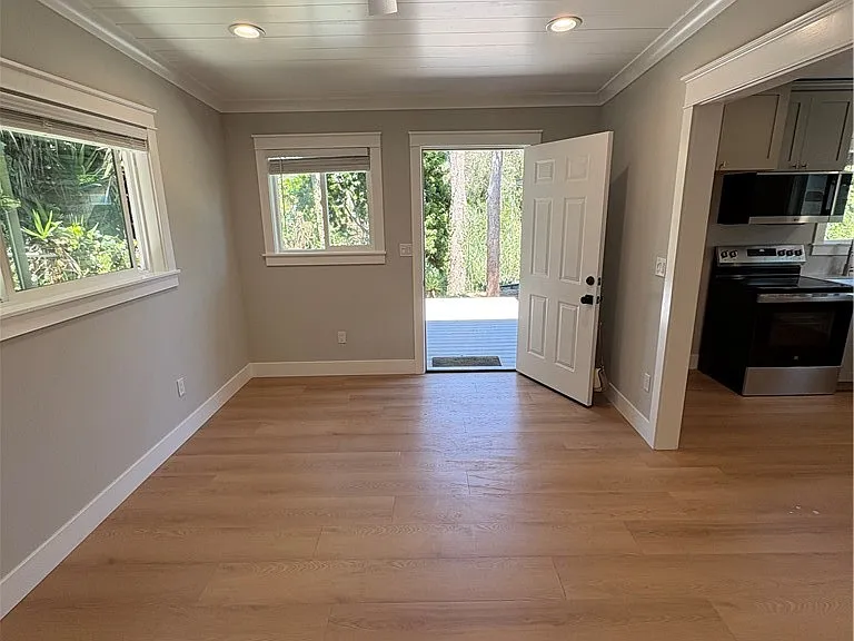 1126 S Patton Ave — Photo 9