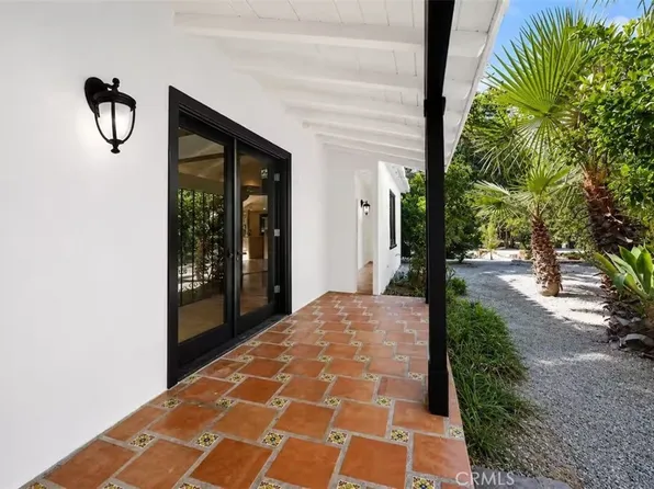14720 Valerio St, Van Nuys, CA 91405