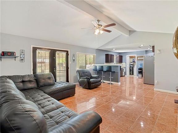 2nd image of 1506 Shelmar Dr