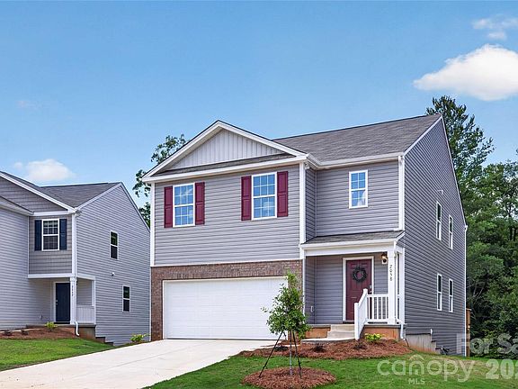 3rd image of 2058 10th St SE