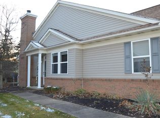 332 Stone Bridge Dr, Northfield, OH 44067