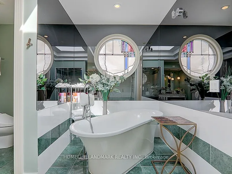 35 Gardiner Rd E — Photo 22