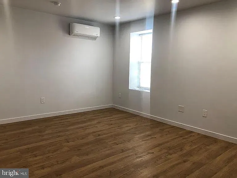 2904 Poplar St #3 — Photo 4