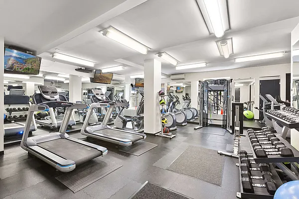 Rented by Halstead Real Estate | media 32