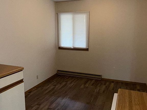 3rd image of 2319 Meadow Ln #2