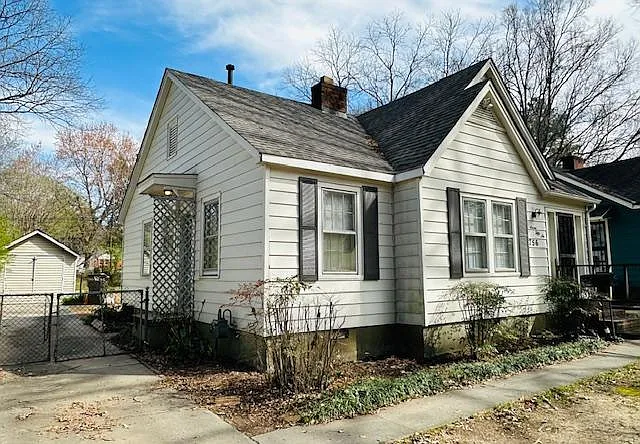 756 S Graham St — Photo 2