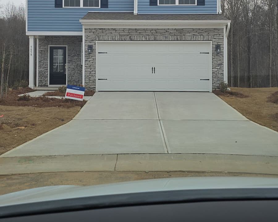 1st image of 5658 Hydrangea St