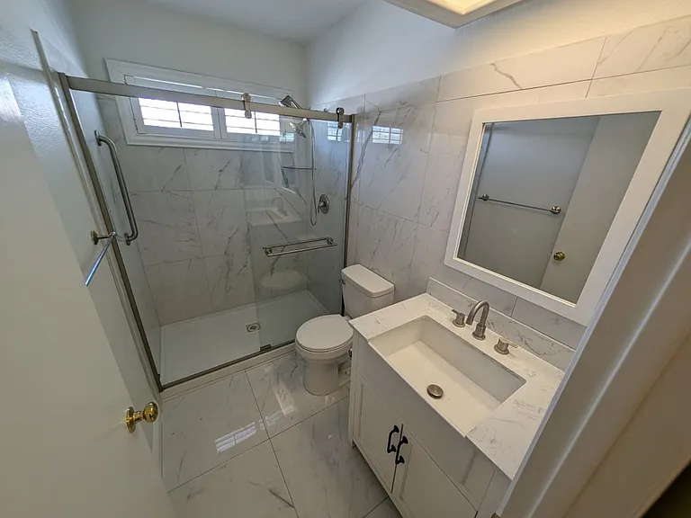 8432 Airmont Ct — Photo 12