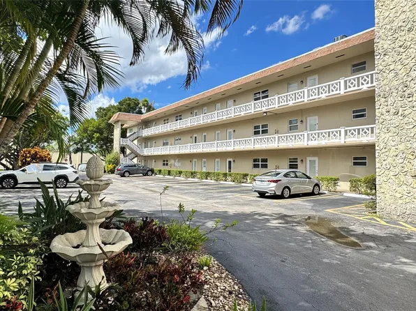 5103 NW 35th Street #606, Lauderdale Lakes, FL 33319