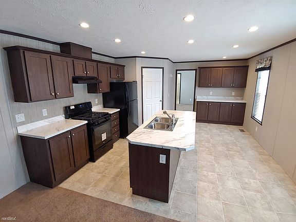 2nd image of 35 Saint Peters Dr