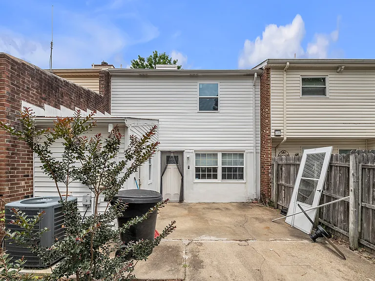 817 Biltmore Dr — Photo 35