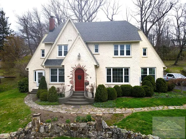 2815 Bland Rd, Bluefield, WV 24701