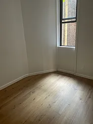 Rented by K & O Realty Associates Inc.