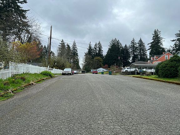 5th image of 904 Grant Ave