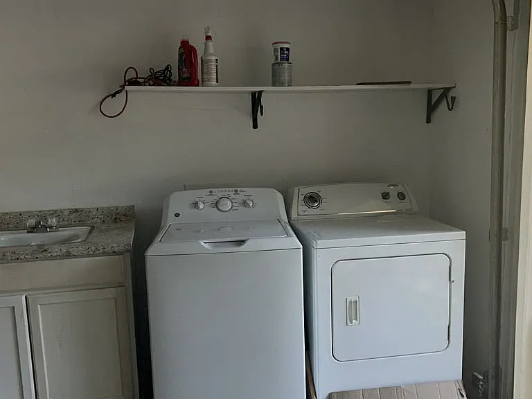 144 Sunset Dr — Photo 40