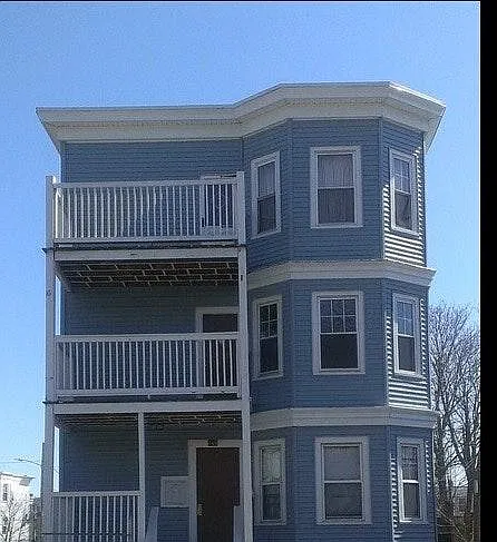 3 bed, $3,500 — Photo 1
