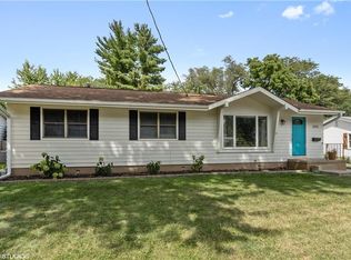 3001 Meadow Ln, West Des Moines, IA 50265