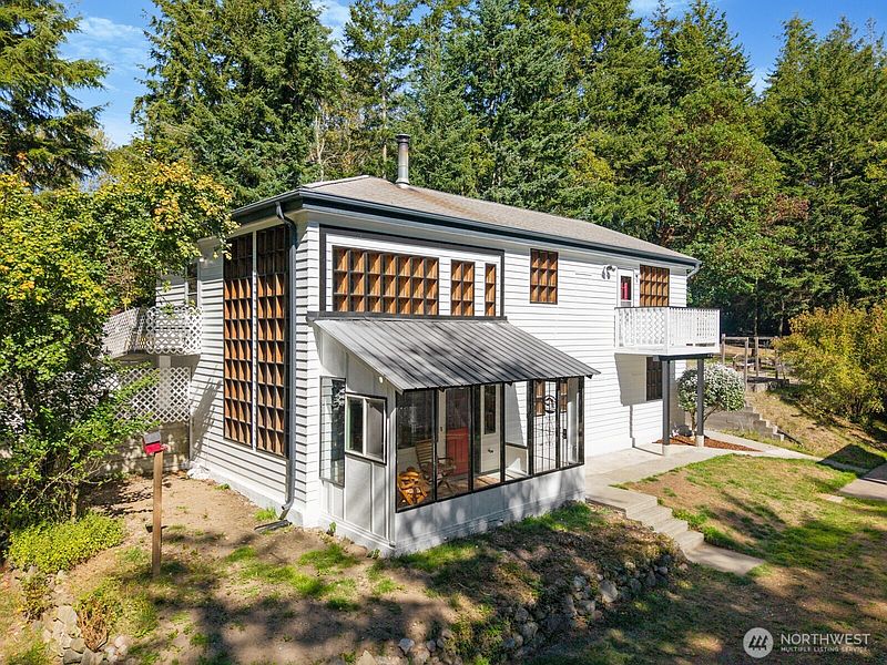 3rd image of 2031 Ocean Spray Lane
