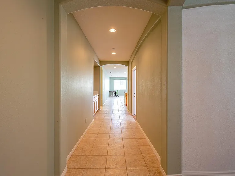 4036 Tournament Dr — Photo 6