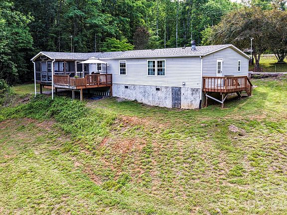 4th image of 241 Ridgecrest Dr
