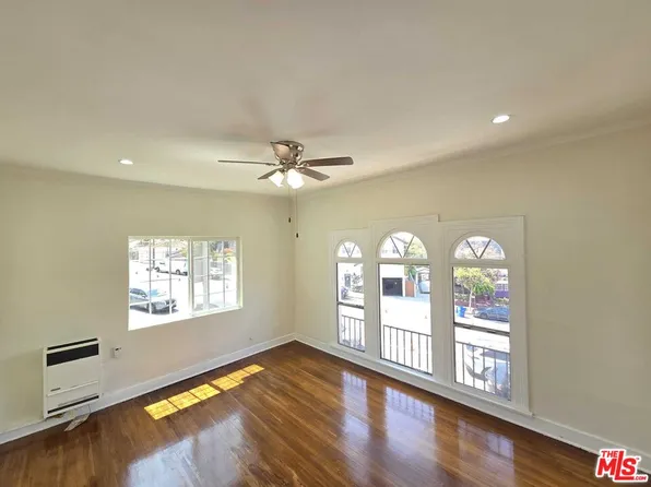 1267 Vin Scully Ave, Los Angeles, CA