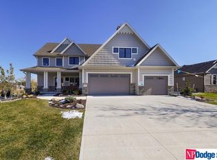 12605 S 73rd St, Papillion, NE 68046