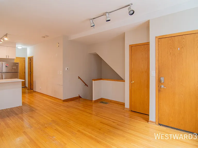 3311 N Seminary Ave #1R — Photo 10