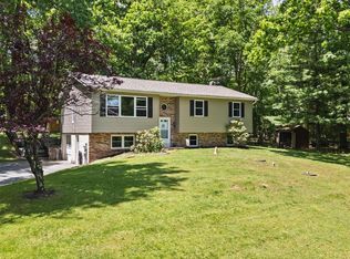 129 Beechwood Dr, Birdsboro, PA 19508