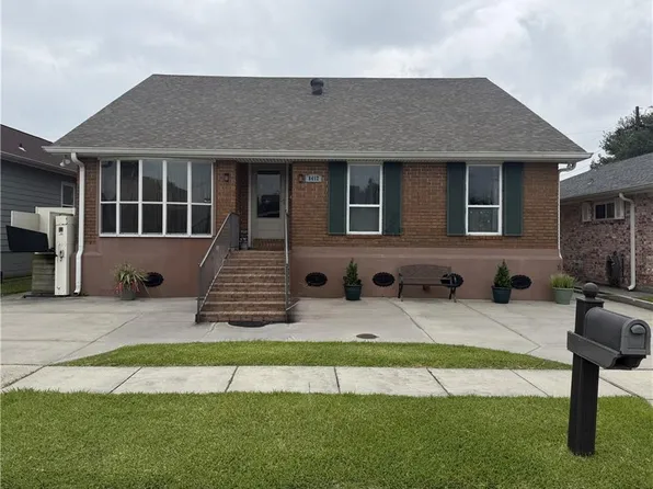 8412 Colonel Dr, Chalmette, LA 70043