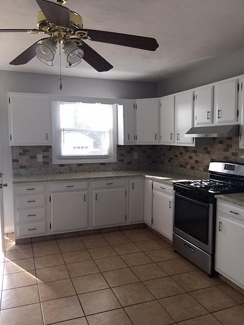 1st image of 27 Orchard St #1