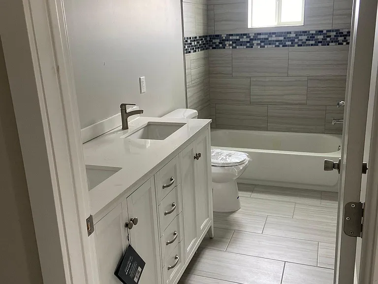 2125 Saint Cyr Ave SE #A — Photo 8