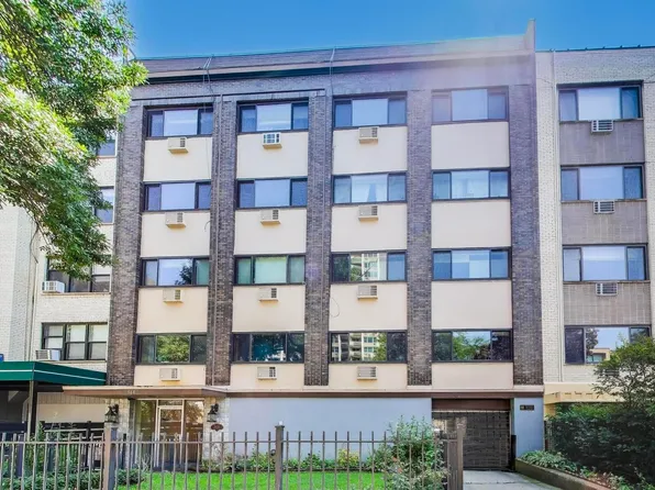 561 W Stratford Pl APT 4F, Chicago, IL 60657