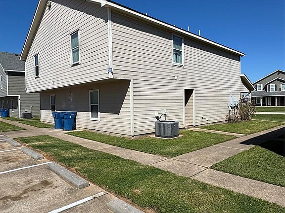 3rd image of 23269 High Point St #71